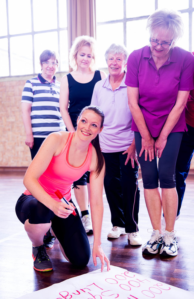 Senioren Fitness Frauen Trainerin